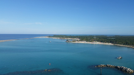 Docked at Castaway Cay (3)